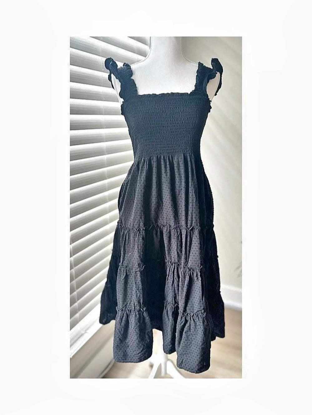 Kourt Smocked Tiered Midi Dress in Black Size Small Like New